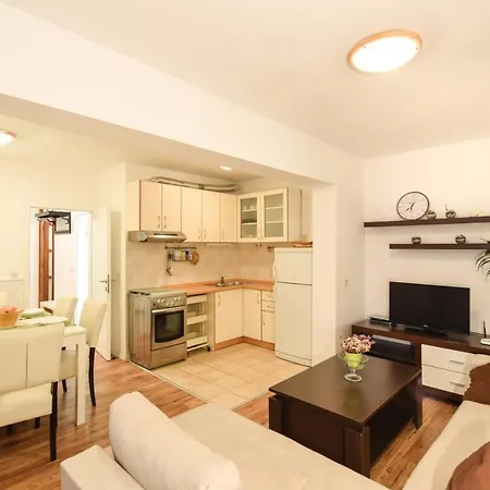 Apartment Vesna Podgora